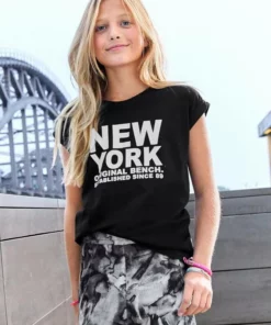 Bench. T-Shirt mit kleinem Ärmelaufschlag -Bench Verkaufsgeschäft 0d690559 beb6 5720 adfd f0703b619978