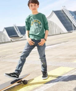 Bench. Langarmshirt mit Prägedruck -Bench Verkaufsgeschäft 148cce3b de98 510e a083 0dcaf398d56e