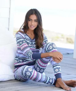 Bench. Pyjama mit buntem Norwegermuster -Bench Verkaufsgeschäft 17469237