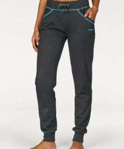 Bench. Relaxhose mit kontrastfarbenen Nähten Hellgrau-orange, Anthrazit-petrol, Schwarz-rubinrot -Bench Verkaufsgeschäft 17791808