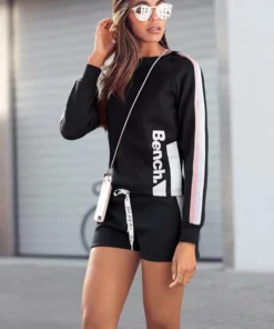 Bench. Relaxshorts mit Kontraststreifen und bedrucktem Bindeband Rauchrosa, Wei&szlig;, Schwarz -Bench Verkaufsgeschäft 1fe6116d fb71 532a aacd 1f1072197866