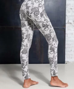 Bench. Leggings mit samtigem Blumendruck 12 Bench. Leggings mit samtigem Blumendruck -Bench Verkaufsgeschäft 29232686