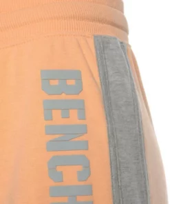 Bench. Sweatshorts »Contrast« mit kontrastfarbenen Einsätzen und Logodruck Schwarz-weiß, Pfirsich-grau-meliert, Navy-pink -Bench Verkaufsgeschäft 34281963