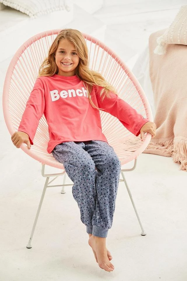 Bench. Pyjama melierte Hose mit Sternchen Druck 1 Bench. Pyjama melierte Hose mit Sternchen Druck