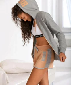 Bench. Sweatshorts »Contrast« mit kontrastfarbenen Einsätzen und Logodruck Schwarz-weiß, Pfirsich-grau-meliert, Navy-pink -Bench Verkaufsgeschäft 35029489