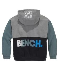 Bench. Kapuzensweatshirt in sehr weiter Form -Bench Verkaufsgeschäft 35474567