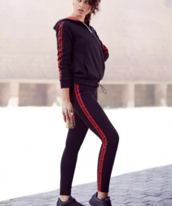 Bench. Kapuzensweatshirt mit Reißverschluss und regulierbaren Saum Ecru, Schwarz, Blau -Bench Verkaufsgeschäft 3a22eae4 e761 5130 81f5 d6013c48e7d9