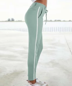 Bench. Jogger Pants mit sportlichen Seitenstreifen Schwarz, Mint, Altrosa -Bench Verkaufsgeschäft 3bb17d9f 84ce 5158 9f64 a3921a8f385d