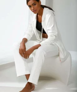 Bench. Kapuzensweatjacke aus Piqué mit 3D-Logoschriftzug Ecru, Black, Old rose -Bench Verkaufsgeschäft 4917eb89 ae7a 5f67 bb65 ed796723b6b2