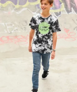 Bench. T-Shirt -Bench Verkaufsgeschäft 4e820b7e a4b7 5beb acbd 07f13da98fd4