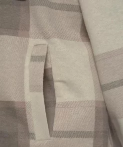 Bench. Hemdjacke im Karodesign -Bench Verkaufsgeschäft 5dcd3ffe 0a52 562b a48a 6d6fe229e69c