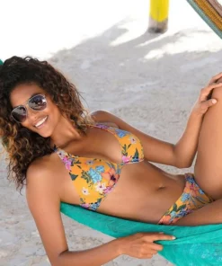 Bench. Bügel-Bikini-Top »Maui«, mit floralem Design -Bench Verkaufsgeschäft 62ce6cae 068f 5520 bf45 089c0447b6e0