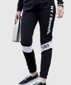 Bench. Sweathose mit Einsätzen und Logodruck