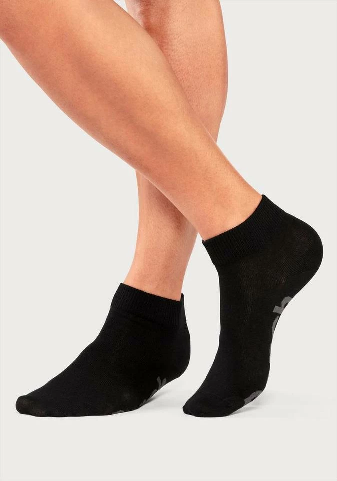 Bench. Kurzsocken (Federtasche, 7-Paar) in ansprechendem Mäppchen mit Reißverschluss 2 x anthracite-meliert | 1 x schwarz | 2 x hellgrau-meliert | 2 x weiß, 7 x schwarz, 2 x marine | 1 x dunkelblau | 2 x jeansblau-meliert | 2 x jeans-meliert 6 Bench. Kurzsocken (Federtasche, 7-Paar) in ansprechendem Mäppchen mit Reißverschluss 2 x anthracite-meliert | 1 x schwarz | 2 x hellgrau-meliert | 2 x weiß, 7 x schwarz, 2 x marine | 1 x dunkelblau | 2 x jeansblau-meliert | 2 x jeans-meliert – Bild 6