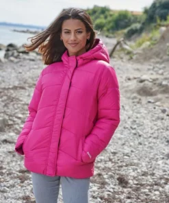 Bench. Wendejacke mit Eingrifftaschen -Bench Verkaufsgeschäft 7fbc8193 47b2 519f a963 d45a1da4887c