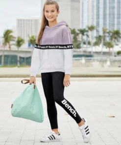 Bench. Kapuzensweatshirt bequeme Weite -Bench Verkaufsgeschäft 809c1b33 0bdb 5550 b546 067dce6ceb3d