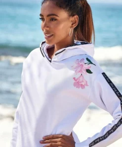 Bench. Hoodie mit bedrucktem Tape und Blumenprint Wei&szlig;, Schwarz, Rauchrosa -Bench Verkaufsgeschäft 8ddfd469 4684 5ad2 bb9d 54b7e9040d87