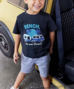 Bench. T-Shirt »Ab zum Strand!« -Bench Verkaufsgeschäft 9fddd1fc 6491 5223 a10d 3f944339bdaf