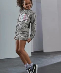 Bench. Sweatshirt mit schönem Batikmuster -Bench Verkaufsgeschäft a41677cb 6ebc 5548 b046 20020e63628a