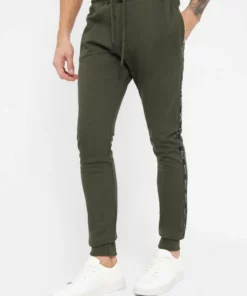 Bench. Jogginghose »Lozell« Stickerei, weiches Innenfinish Schwarz, Khaki 25 Bench. Jogginghose »Lozell« Stickerei, weiches Innenfinish Schwarz, Khaki -Bench Verkaufsgeschäft abe8d083 1ec4 562f 86bc 2bea230c6f87