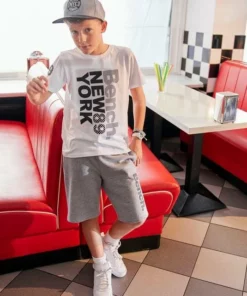 Bench. T-Shirt -Bench Verkaufsgeschäft b0ed1e0f 2648 596f 8792 8a955208d72a