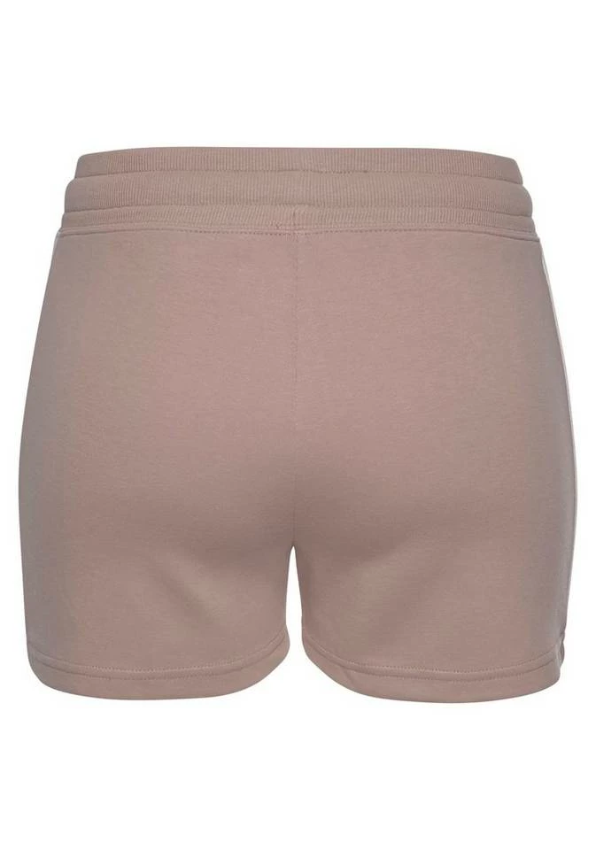 Bench. Relaxshorts mit Seitenstreifen Schwarz-weiß, Nude-weiß, Stone-weiß 4 Bench. Relaxshorts mit Seitenstreifen Schwarz-weiß, Nude-weiß, Stone-weiß – Bild 4