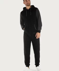 Bench. Jumpsuit mit Kapuze -Bench Verkaufsgeschäft bed93b78 9bf4 5a2e 9473 c8f756cb6991