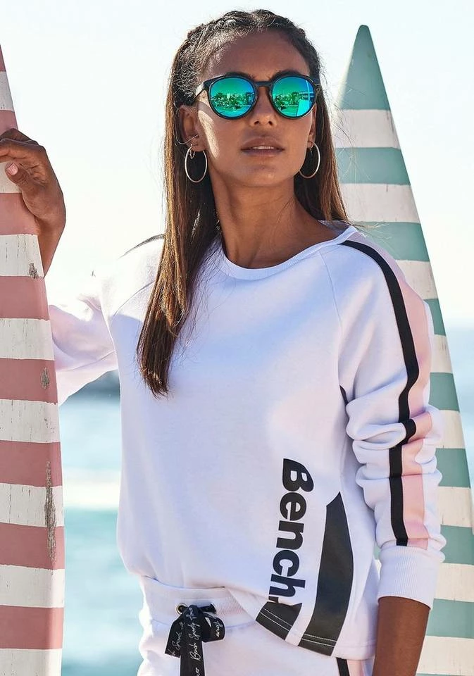 Bench. Sweater kurze Form mit Kontraststreifen Weiß, Schwarz, Rauchrosa 7 Bench. Sweater kurze Form mit Kontraststreifen Weiß, Schwarz, Rauchrosa – Bild 7