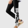 Bench. Leggings mit großem BENCH Druck