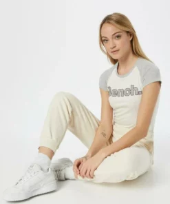 Bench. T-Shirt »TRINA« (1-tlg) -Bench Verkaufsgeschäft cf2b66f3 e1bc 510e 82de 9d38864b12b1