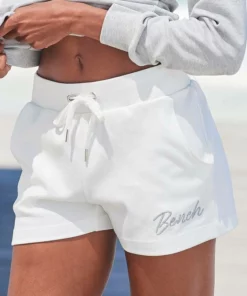 Bench. Relaxshorts mit kleiner glänzenden Logostickerei Hellgrau-melange, Ecru, Schwarz