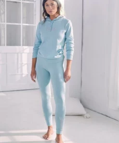 Bench. Hoodie mit glänzender Logostickerei Beere, Mint, Marine -Bench Verkaufsgeschäft d64dbd4e 0391 5f9b b3c8 3fbc5fd951ac