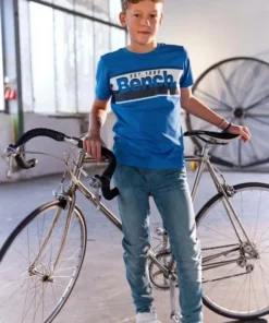 Bench. T-Shirt -Bench Verkaufsgeschäft d7a9b7b7 5030 51a5 931d 6bdb7ff7ab17