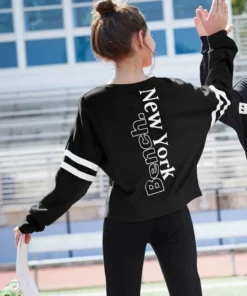 Bench. Fledermausshirt mit großem Print und Fledermausärmeln 9 Bench. Fledermausshirt mit großem Print und Fledermausärmeln -Bench Verkaufsgeschäft dcc7215d 2b81 5662 b0af 7bb5b3f9fb9f