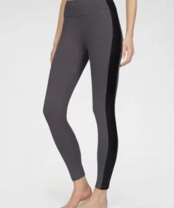 Bench. Leggings mit seitlichem Einsatz aus Lederimitation -Bench Verkaufsgeschäft dd8a963a 851b 55be 82f4 13e3808eb625