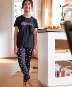 Bench. Pyjama mit Leggings