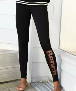 Bench. Leggings mit Logodruck in Metalloptik Schwarz, Aubergine 19 Bench. Leggings mit Logodruck in Metalloptik Schwarz, Aubergine -Bench Verkaufsgeschäft dfce9b78 d4b8 5b31 acc0 b63d067ef898