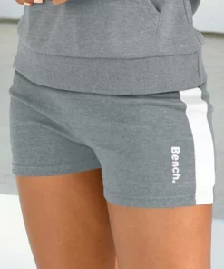 Bench. Relaxshorts mit Seitenstreifen Schwarz-weiß, Nude-weiß, Stone-weiß 16 Bench. Relaxshorts mit Seitenstreifen Schwarz-weiß, Nude-weiß, Stone-weiß -Bench Verkaufsgeschäft f2495d2a cef1 5c99 bfe3 4f520ac5d06a