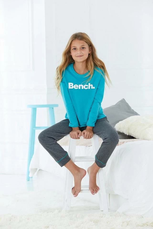 Bench. Pyjama mit Logodruck 3 Bench. Pyjama mit Logodruck – Bild 3