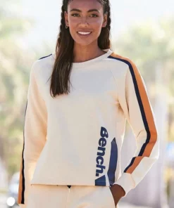 Bench. Sweatshirt mit Kontrastlogoprint Creme, Mandarine, Dunkelblau